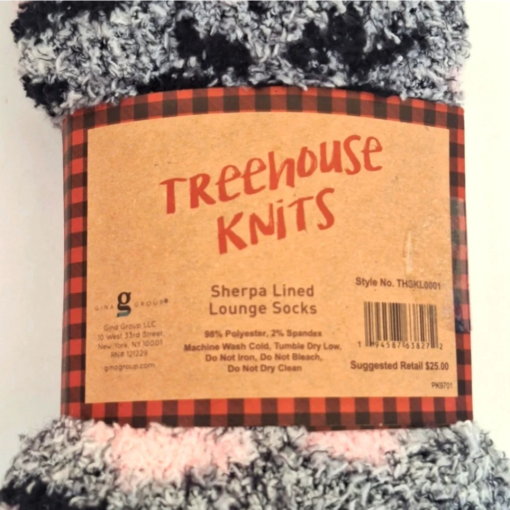 Treehouse Knits Sherpa Lined Slipper Socks NWT Gray Pink White Snowflake Heart